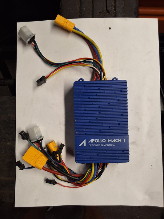 APOLLO GHOST V3 CONTROLLER (pre-owned)